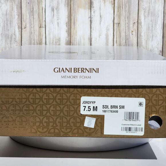 NEW - Giani Bernini Women's Jordyy Lug Sole Knee High Riding Boots - Size 7.5 M - Picture 9 of 9